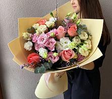 Букет цветов из:  Розы, Лизиантусы и Гвоздики #REPLACE_PRED# Тимирязевском Республика Адыгея